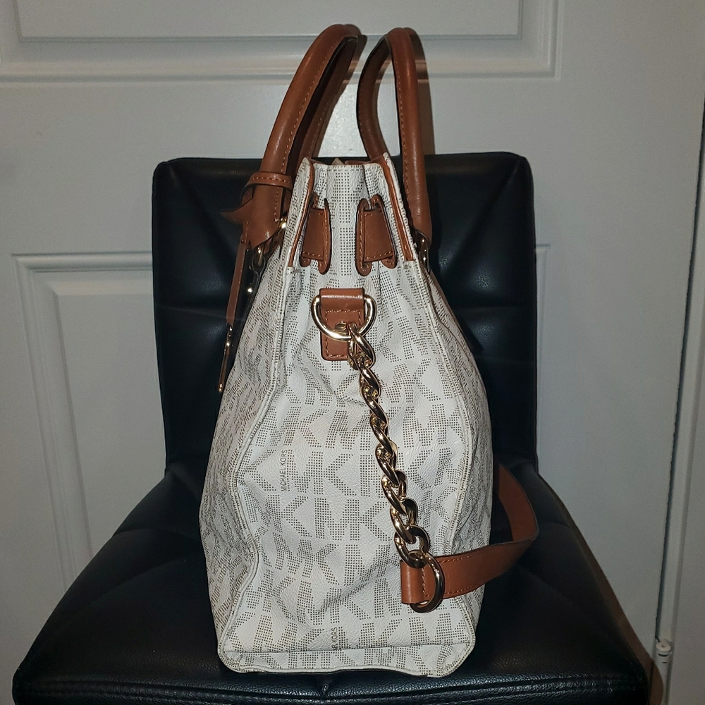 Sold.Michael Kors Hamilton Satchel Tote bag - Picture 4 of 15